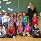 46 Die Mama-Muh-Klasse _1b_ mit Klassenlehrerin Simone Bertsch_JPG-1379596689