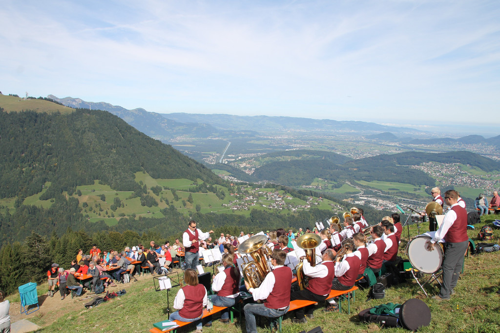 Bazora7_9044.jpg
