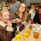 Gioia Wiener_Sarah Fischli probieren_jpg-1379928243