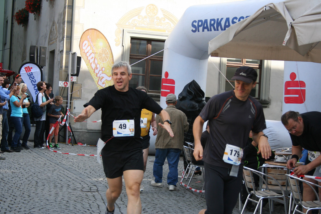 233_JPG-1379929119