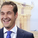 13_APA_GEORG-HOCHMUTH_strac.jpg