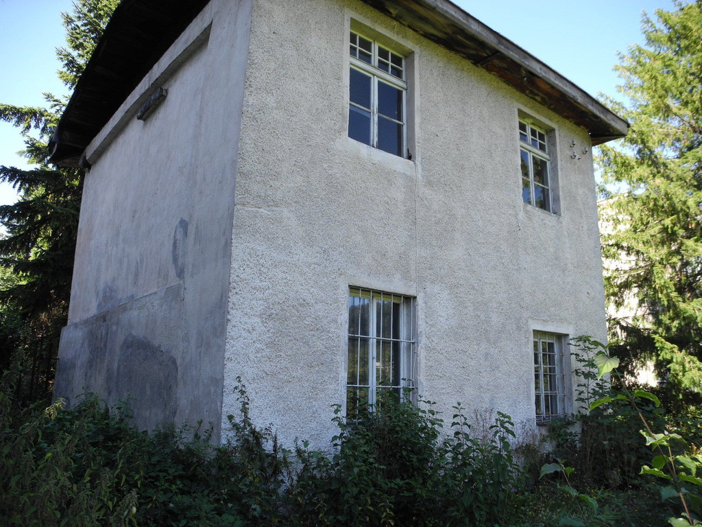 B14.JPG