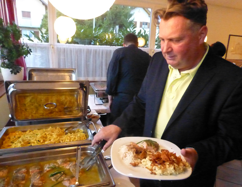 W14Buffet-Dold_jpg-1380103168