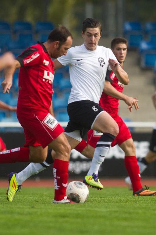 file6c15xhzzj7nvr3y291y_jpg-1380394897