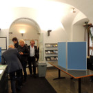     Wahllokal im Rathaus      