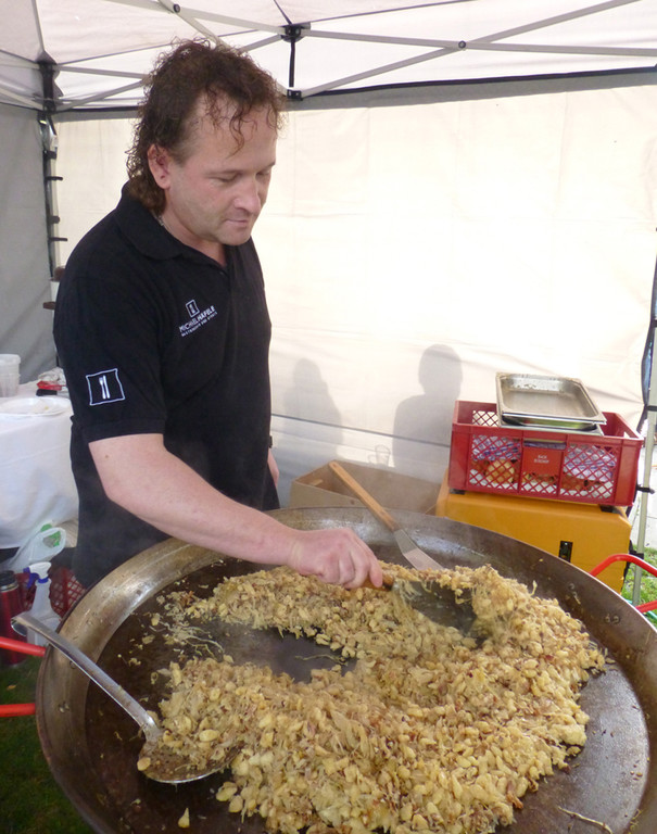 Markt12Krautspaetzle_jpg-1380607971