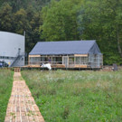 Das Feldhotel wenige Tage vor der Eröffnung
