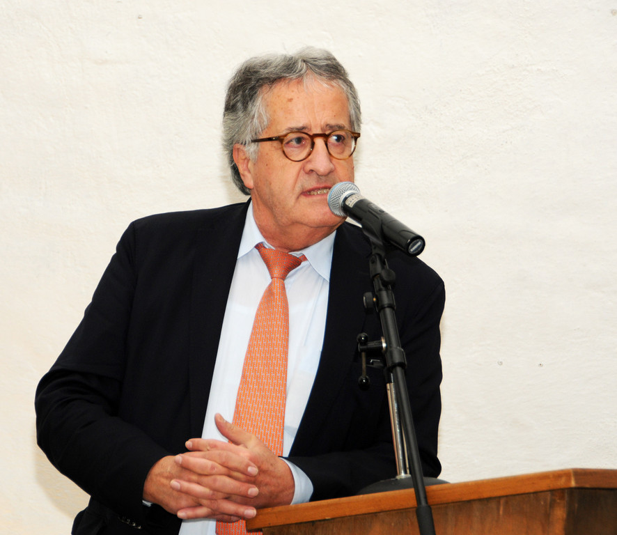 Humpeler_jpg-1380630170