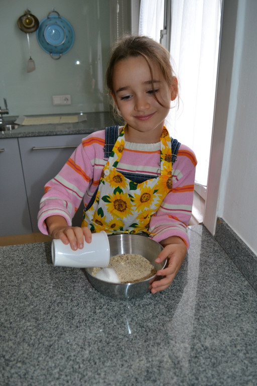 03 ___und den Zucker in eine Sch__ssel____JPG-1380742049