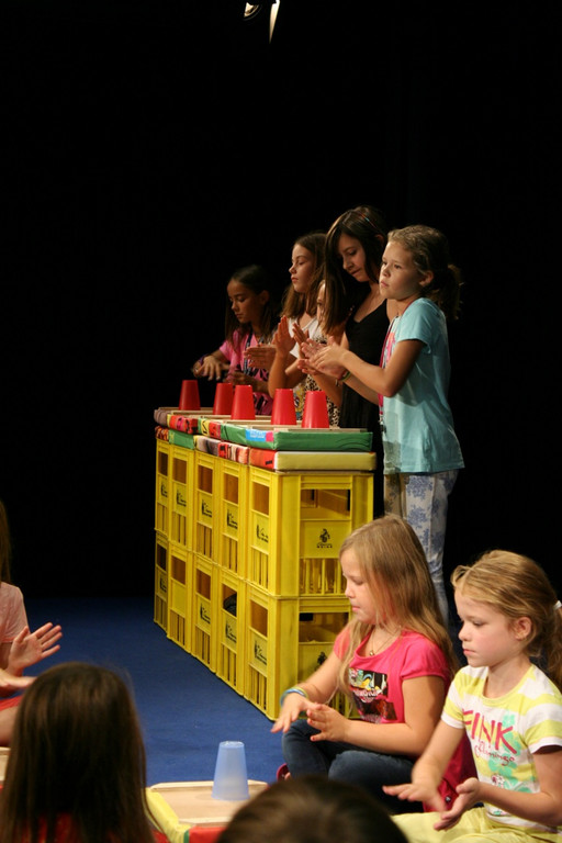 Theater2_jpg-1380920948