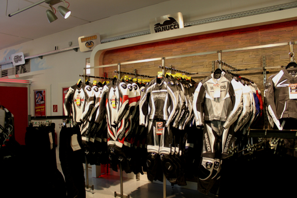 Motorrad Louis Eroeffnung _14__jpg-1269011658