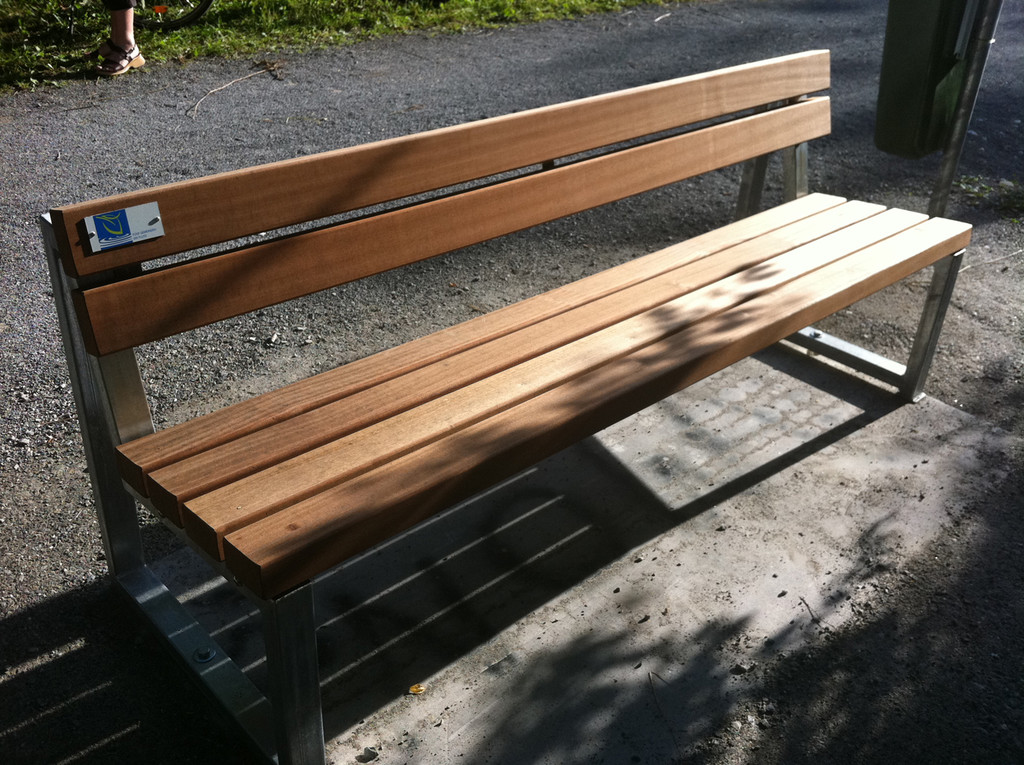 bank_jpg-1381010239