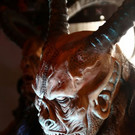 Schaurige Krampusmasken, II