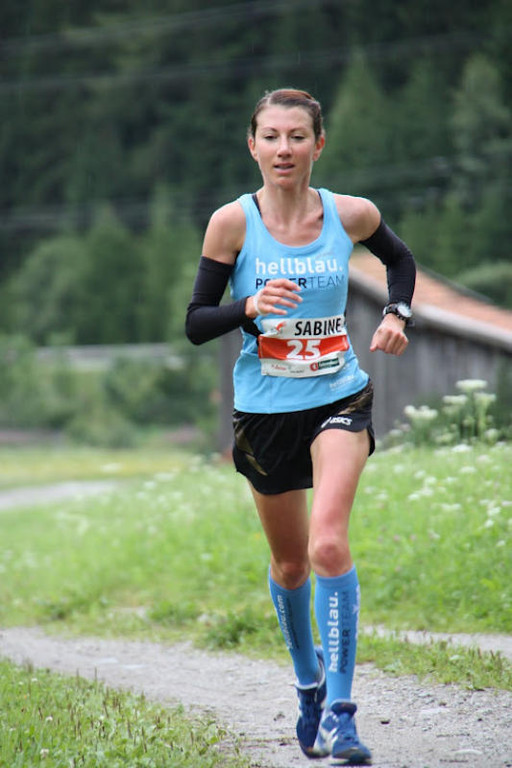 file66d4u94bx2g44i67bfa_jpg-1381071309