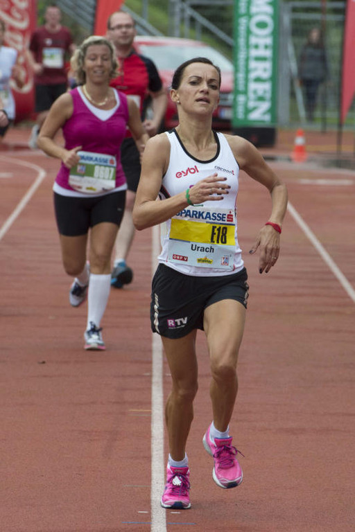 file6c5b9uq2evs419hzoqw_jpg-1381093518