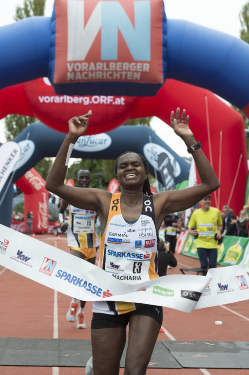 file6c5baul9um0avpm2oqv_jpg-1381093708