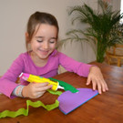 12 Nun kommen wieder Krepppapierb__nder an die Reihe__JPG-1381597894