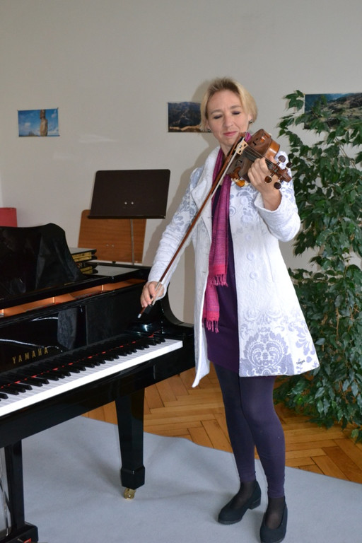 03 Violinistin Karin-Regina Florey_JPG-1381598777