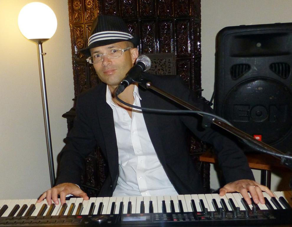 J6Musik_jpg-1381667105