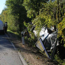 Lkw kippt um
