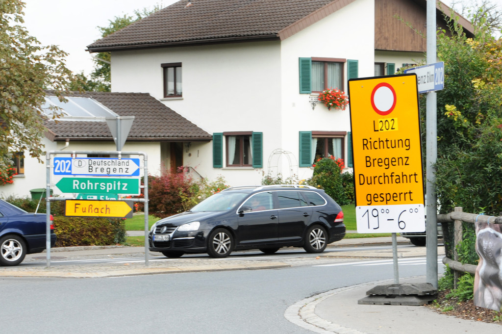 Rheinbr__cke gesperrt 15-10-2013 6_jpg-1381843747