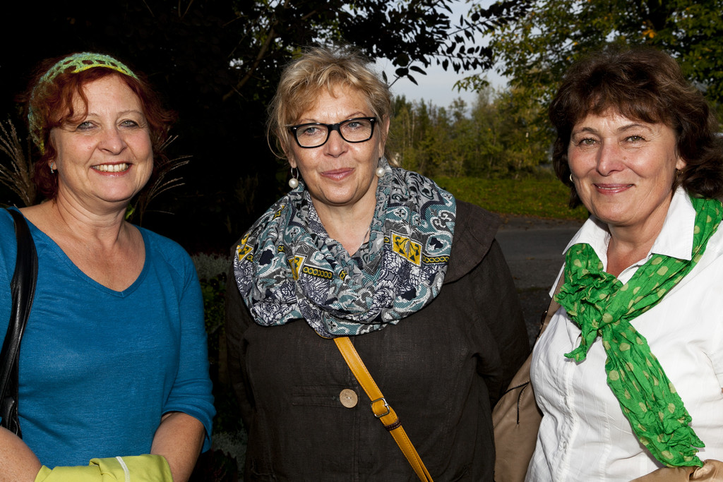 Bl__tenzauberLesung005_jpg-1381919626