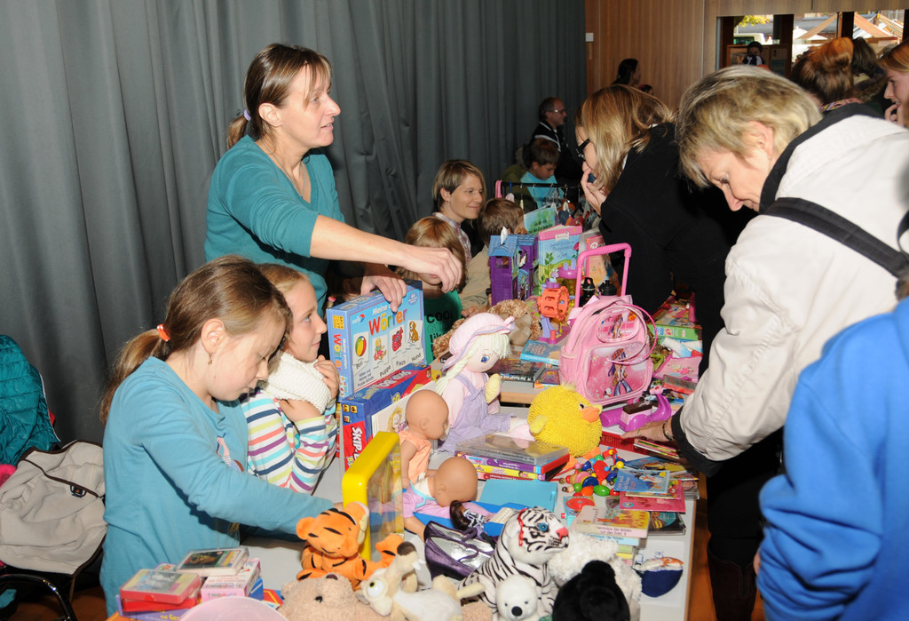 Kinderflohmarkt 12-10-2013 265_jpg-1381939360