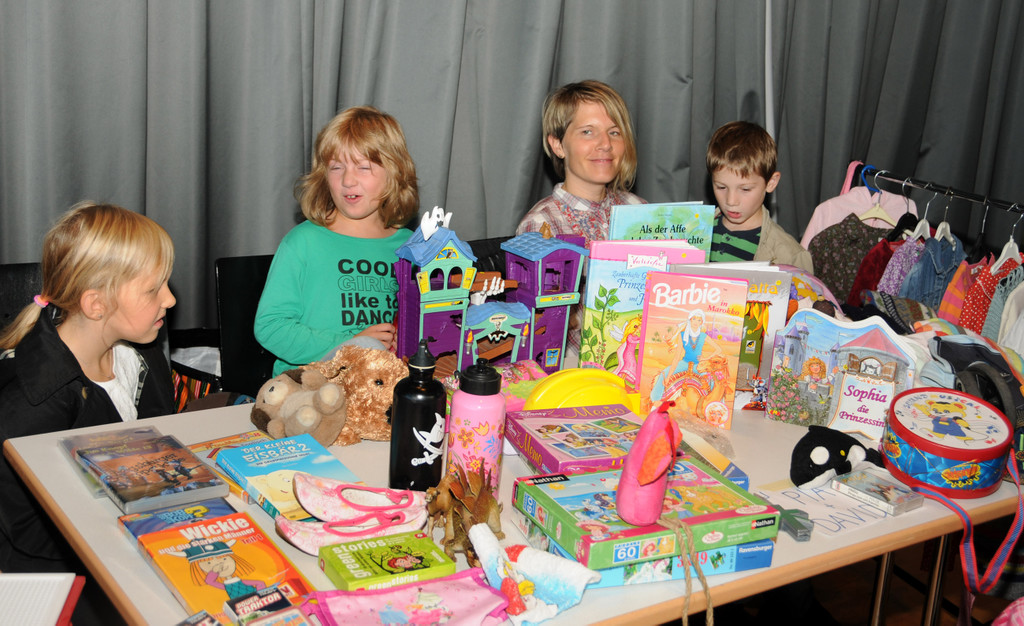 Kinderflohmarkt 12-10-2013 281_jpg-1381939425