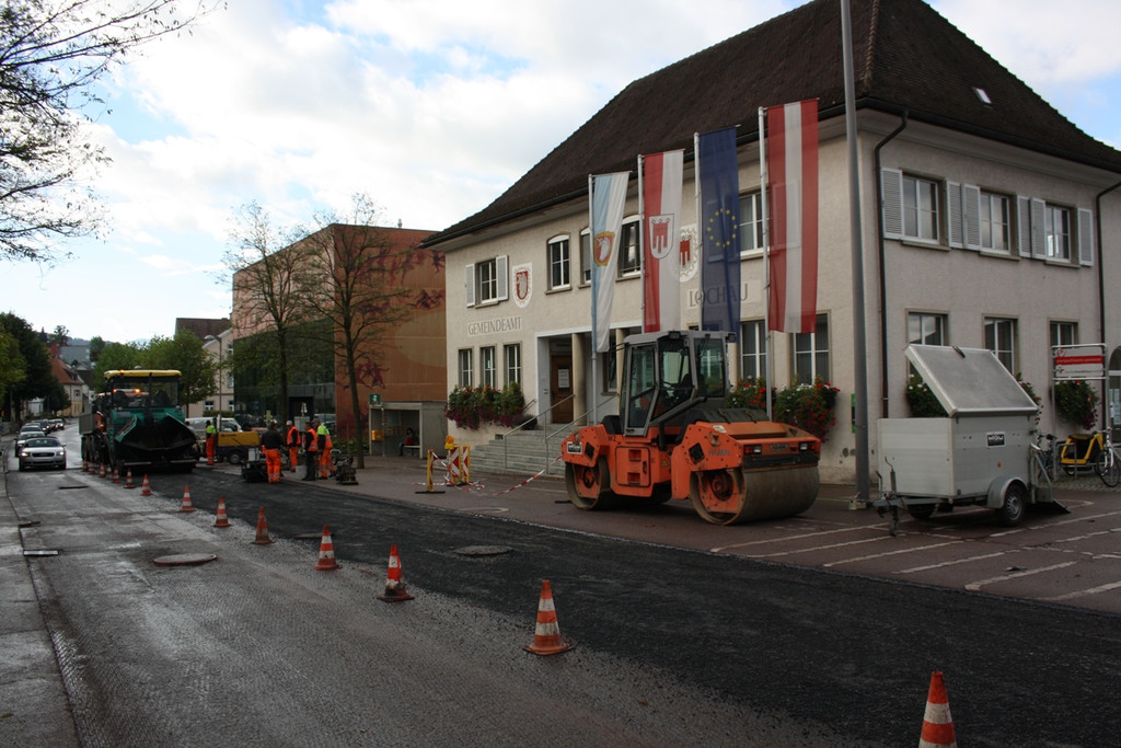 Roter Platz Asphaltierung 2013 _19__jpg-1382127977