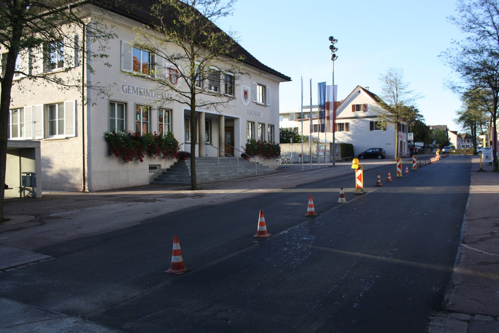 Roter Platz Asphaltierung 2013 _33__jpg-1382128056