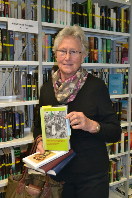 02 Margret Lindner las unter anderem aus dem Buch Die Schwabeng__ngerin_JPG-1382206421