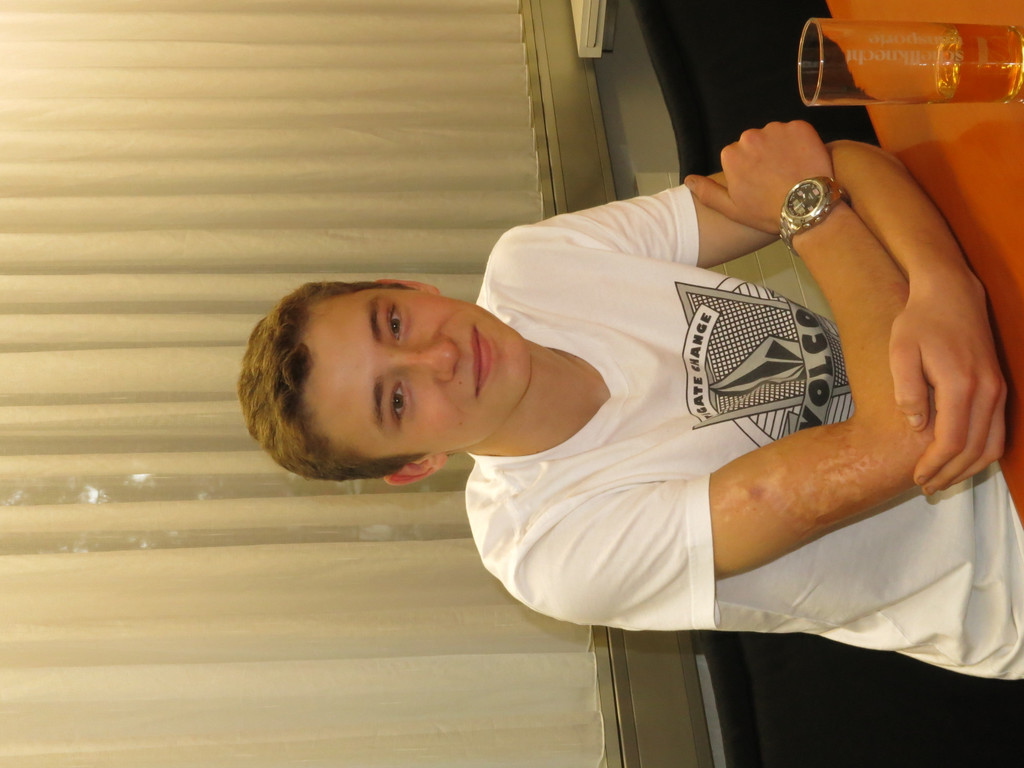 IMG_1390_JPG-1382345643