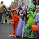 In erster Linie ist der 31. Oktober ein Gruselspaß für Kinder geworden – die „kleinen Geister“ lassen sich durch Süßigkeiten, di