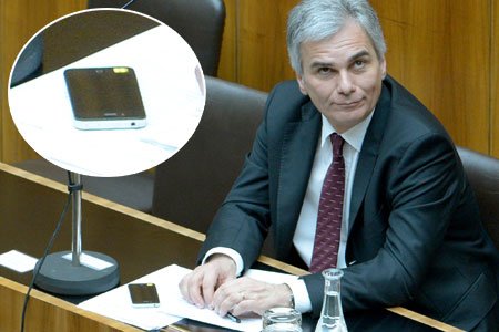 faymann_iphone_inline.jpg