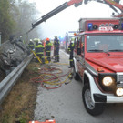 Unfall im dichten Nebel auf der A2 in NÖ fordert ein Todesopfer