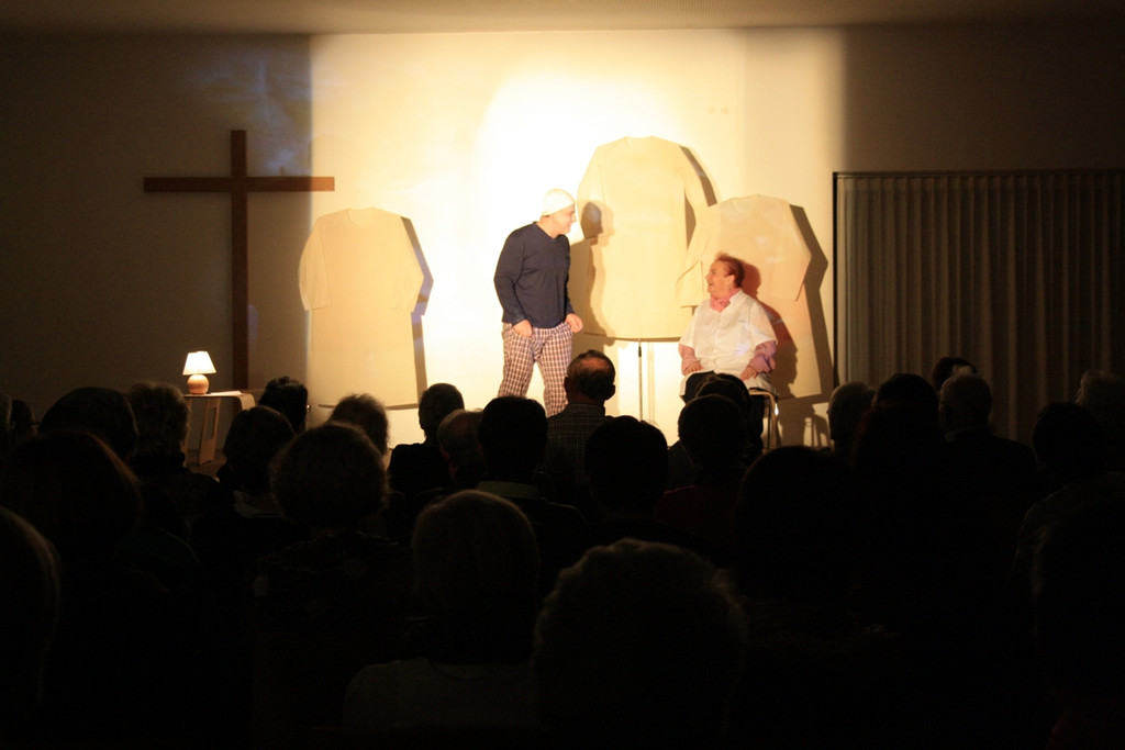 Theater OSKAR im Pfarrsaal 2013 _2_.jpg