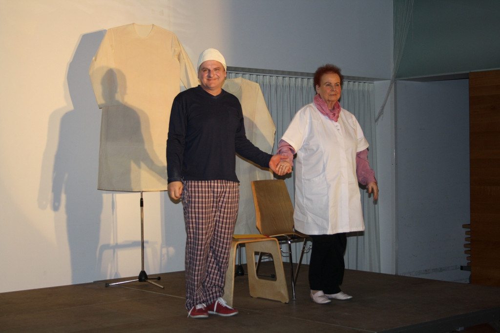 Theater OSKAR im Pfarrsaal 2013 _14_.jpg