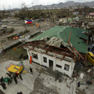 Philippinen: Taifun Haiyan verwüstet Stadt Tacloban - mindestens 100 Tote