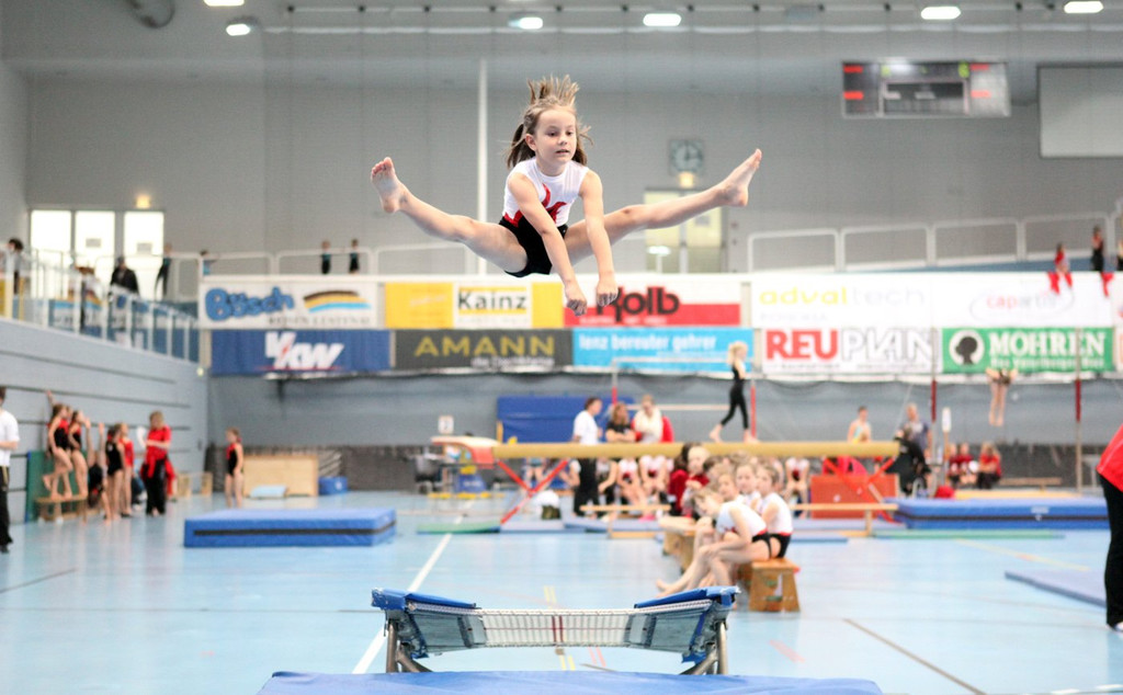 1400-Aktionsbild-Trampolin.jpg
