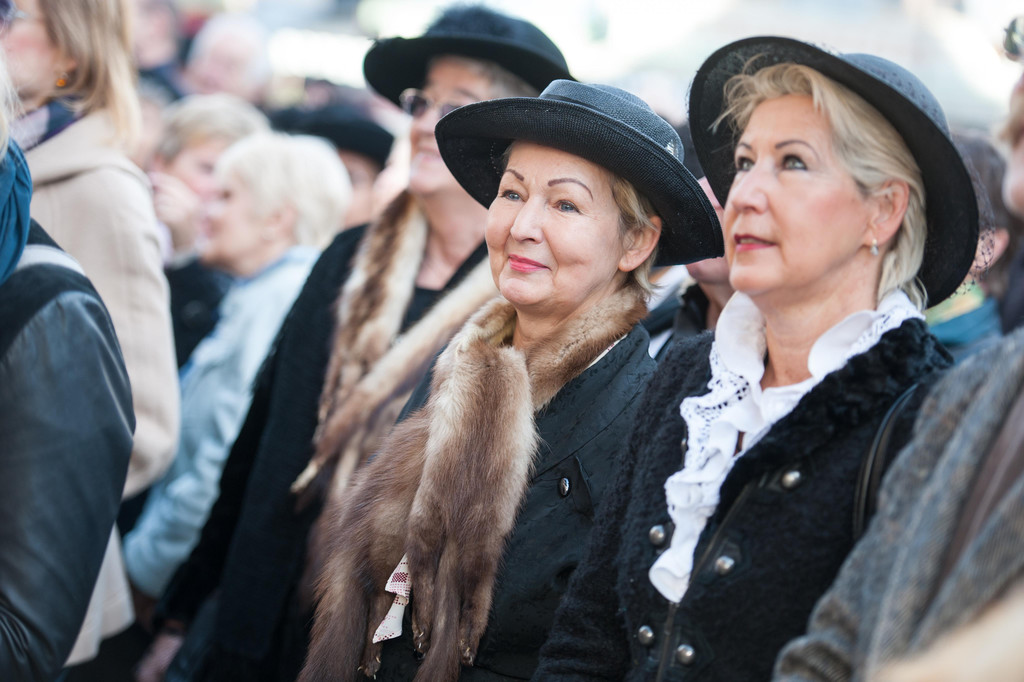 Martinimarkt 08 __ BEATE RHOMBERG.jpg