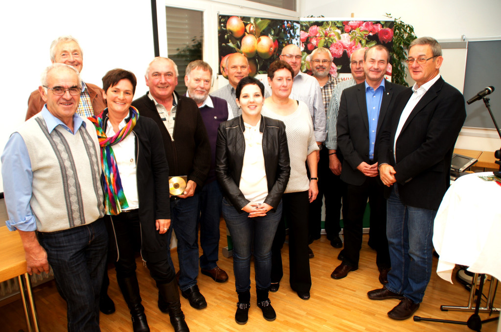 # Titelbild _25_ Der gesamte Vorstand.JPG