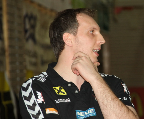 Handball 010 3_jpg-1269465046