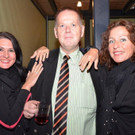 Franziska und Mercedes Walte mit Steuerberater Hansj__rg Seeberger.jpg