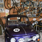 03 Ein alter Puch 500 mit Faltdach.JPG