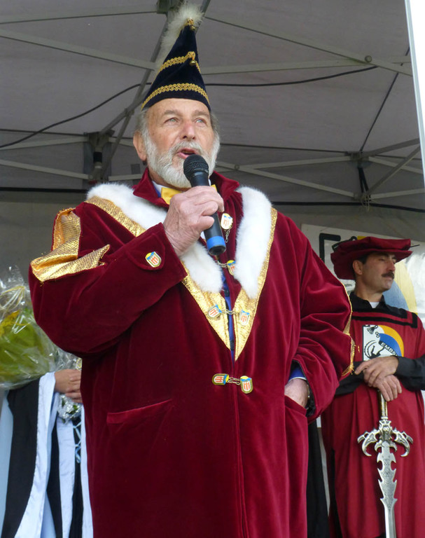 EmsNarren8Winsauer _.jpg