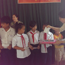 Spenden für vietnamesische Kinder