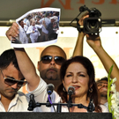 Gloria Estefan demonstriert 
