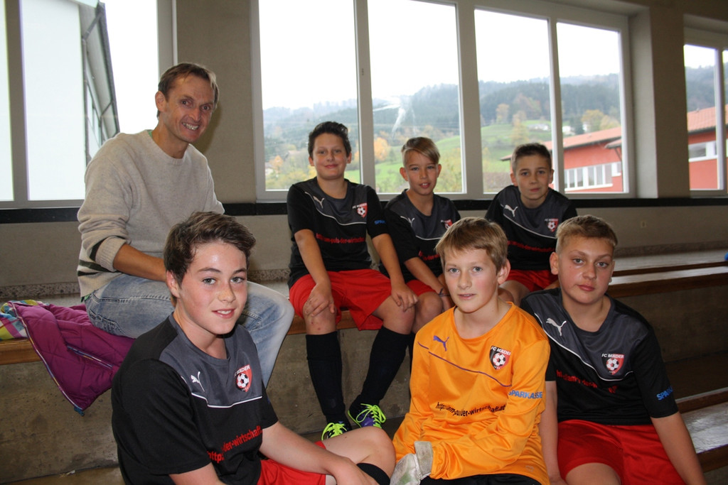 Fu__ball Nachwuchs U 13 HALLE 16-11-2013 _10_.jpg