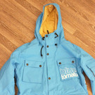Gewinnspiel:  Snowboard-Jacken von Blue Tomato