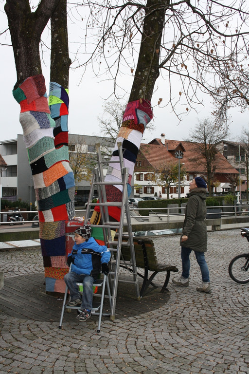 Friedensschal um die B__ume 2013 _5_.jpg